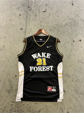 Vintage Nike Wake Forest Tim Duncan Jersey